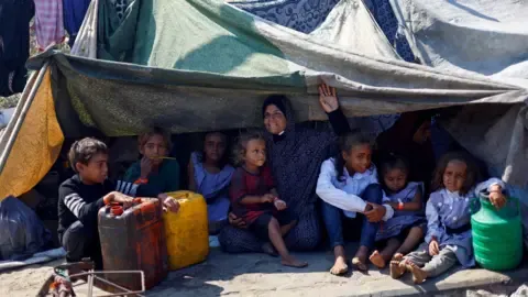 Cataclysmic Conditions across the Gaza Strip while Israeli Forces Advance
